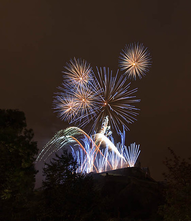Edinburgh Castle fireworks-2