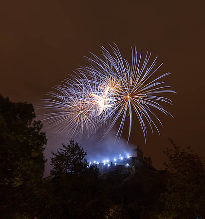 Edinburgh Castle fireworks-4